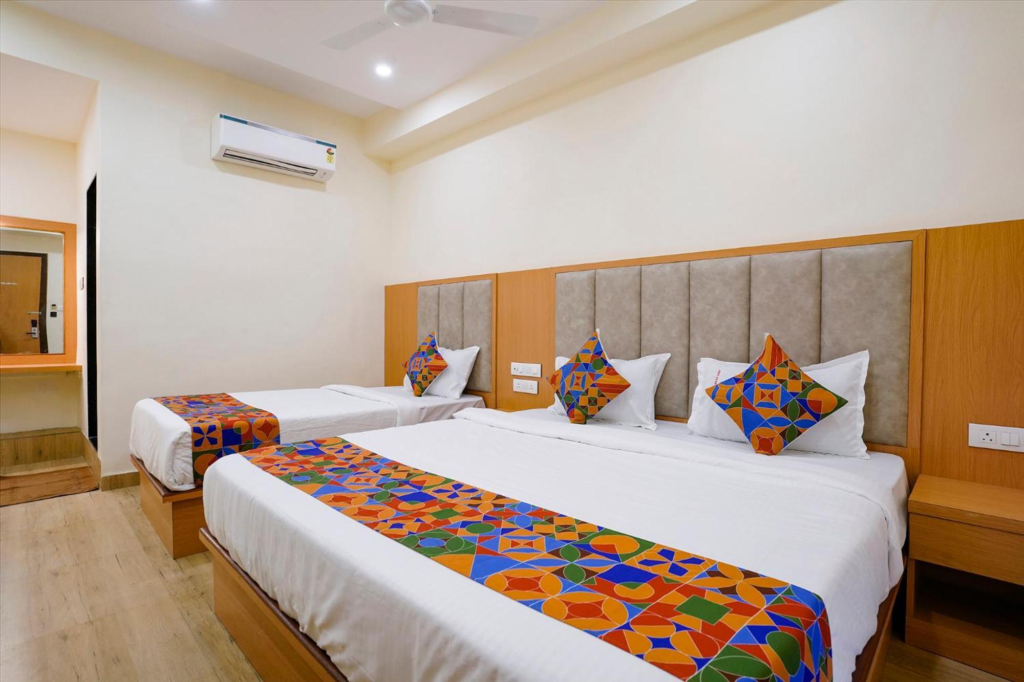 Fabhotel 7 Square - Nr Bkc มุมไบ ภายนอก รูปภาพ